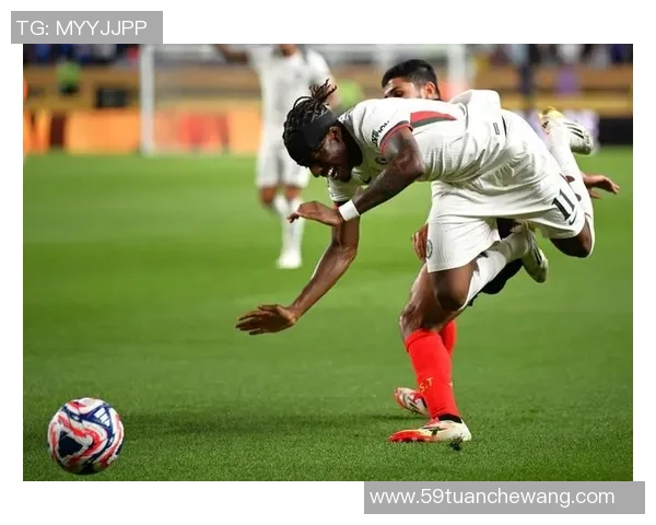 突尼斯现役足球明星的辉煌成就与未来发展展望 突尼斯现役足球明星的辉煌成就与未来发展展望