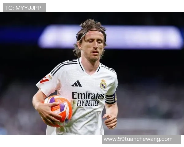 莫德里奇足球明星的辉煌历程与他在赛场上的传奇表现 莫德里奇足球明星的辉煌历程与他在赛场上的传奇表现