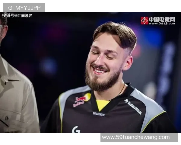 足球明星加盟英雄联盟引发热议谁将成为新一代电竞传奇 足球明星加盟英雄联盟引发热议谁将成为新一代电竞传奇