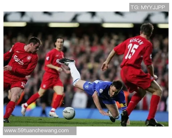 足球评论：成都足球队的包夹得失_1